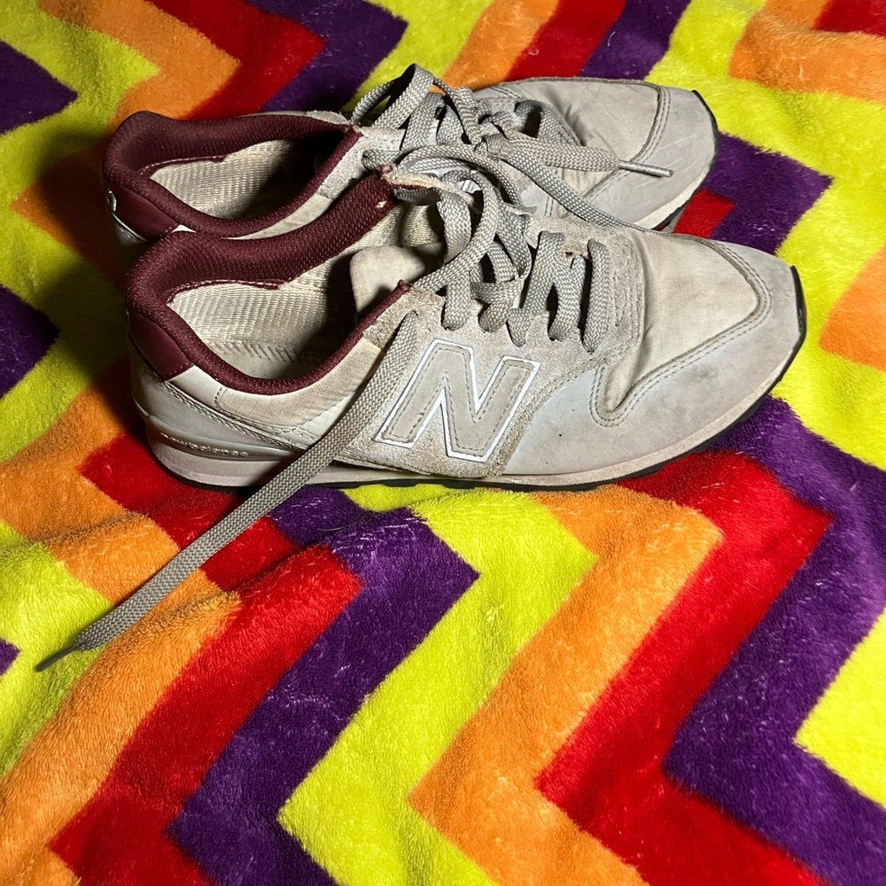 New Balance X Figs Shoes Womens 7 Gray Maroon Nursing Comfort Athlesiure 996
